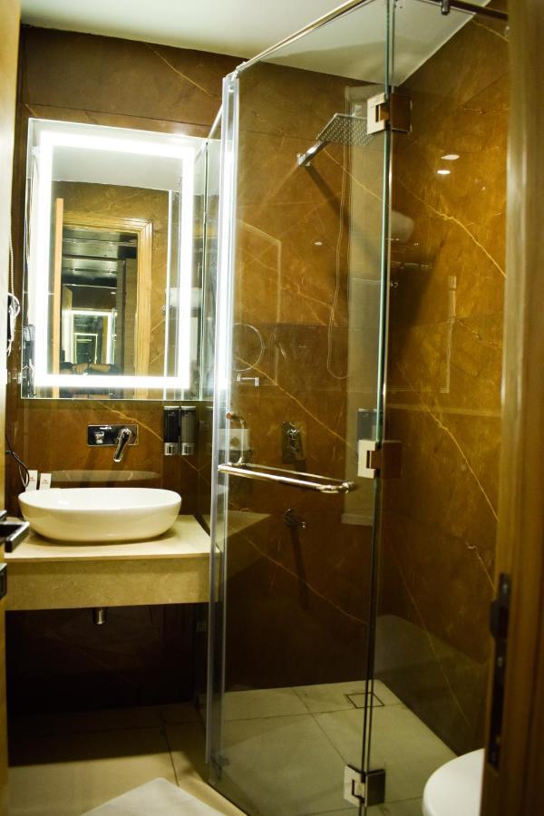 Pride Hotel And Resort Ришикеш Экстерьер фото