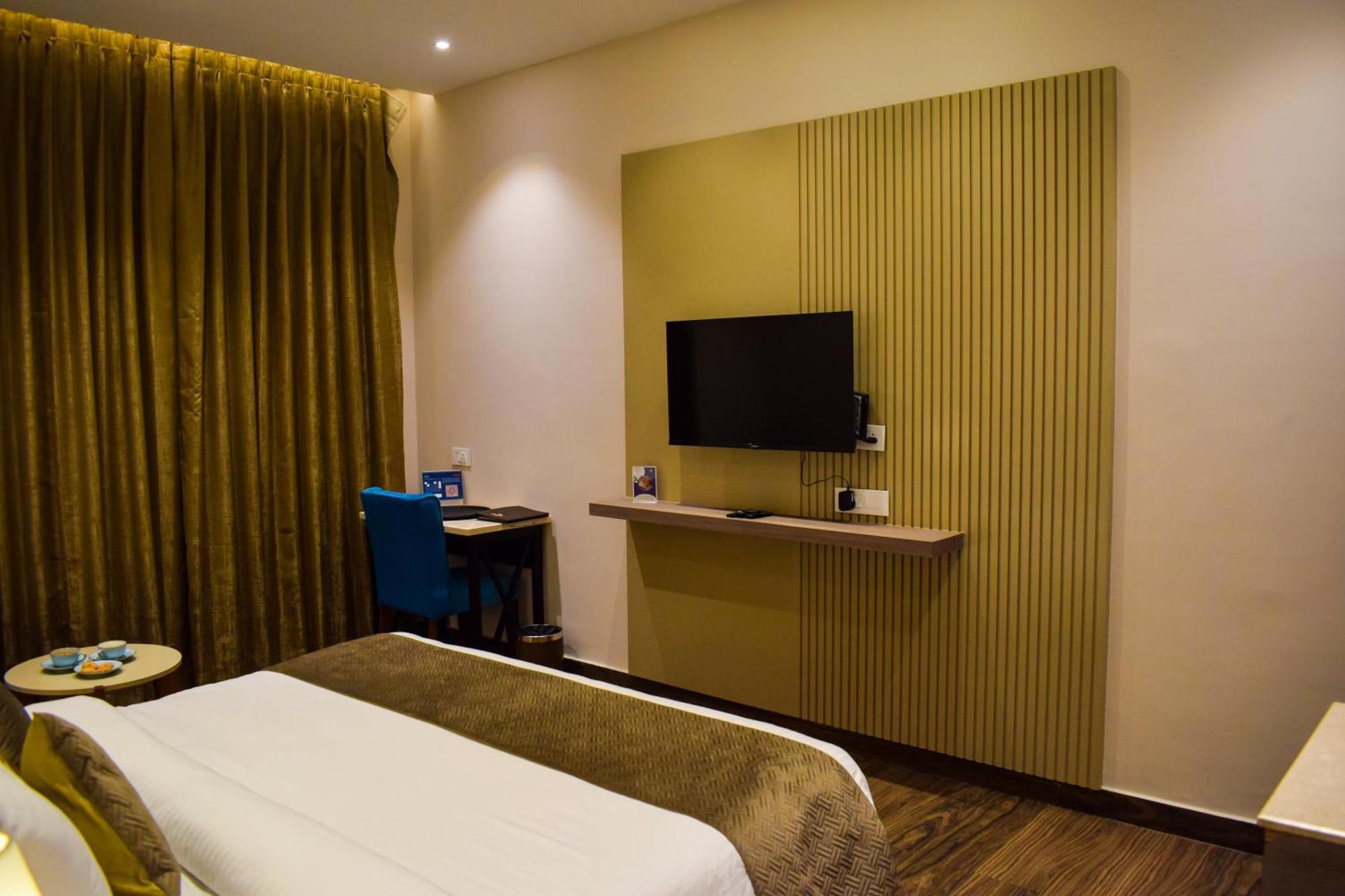 Pride Hotel And Resort Ришикеш Экстерьер фото